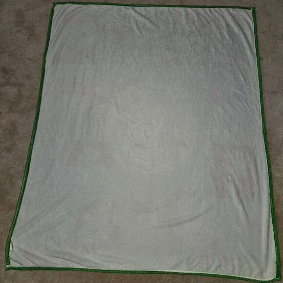 Rick & Morty Fleece Blanket Throw 50x60 Black Green Purple Red - Picture 8 of 9